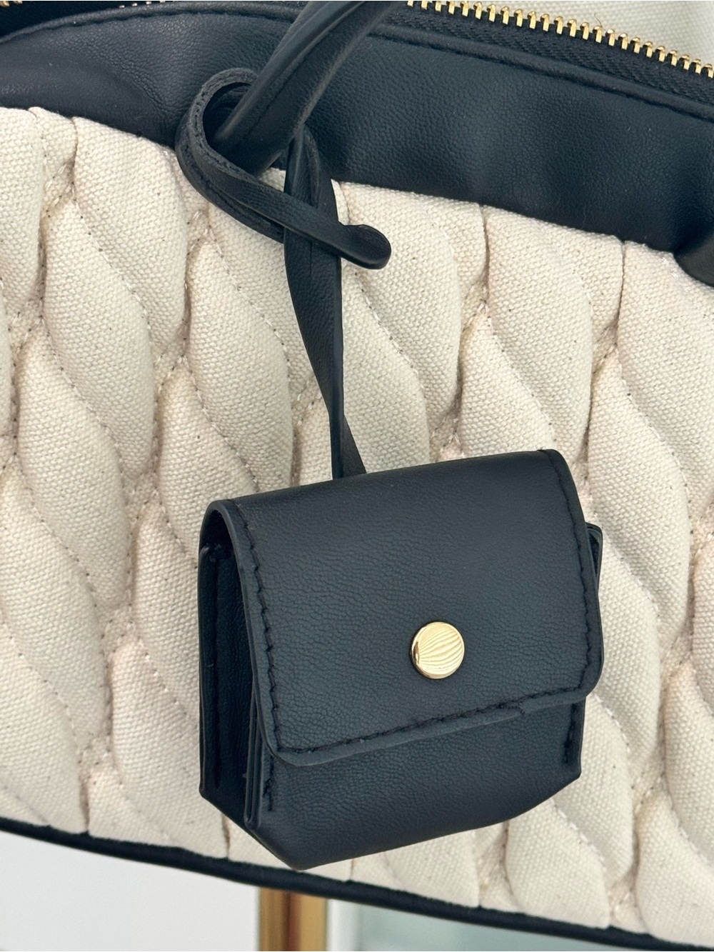 NWOT A New Day Black & Cream Quilted Mini Satchel Crossbody - Picture 5 of 7